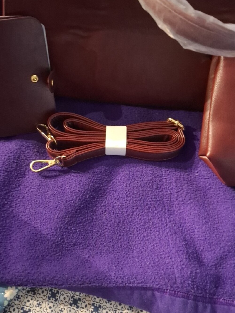 Classic Burgundy Satchel with Matching Pouch and Wallet - Picture 3 of 8